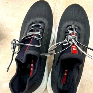 PRADA BLACK SNEAKERS LIKE NEW BARELY WORN size 36